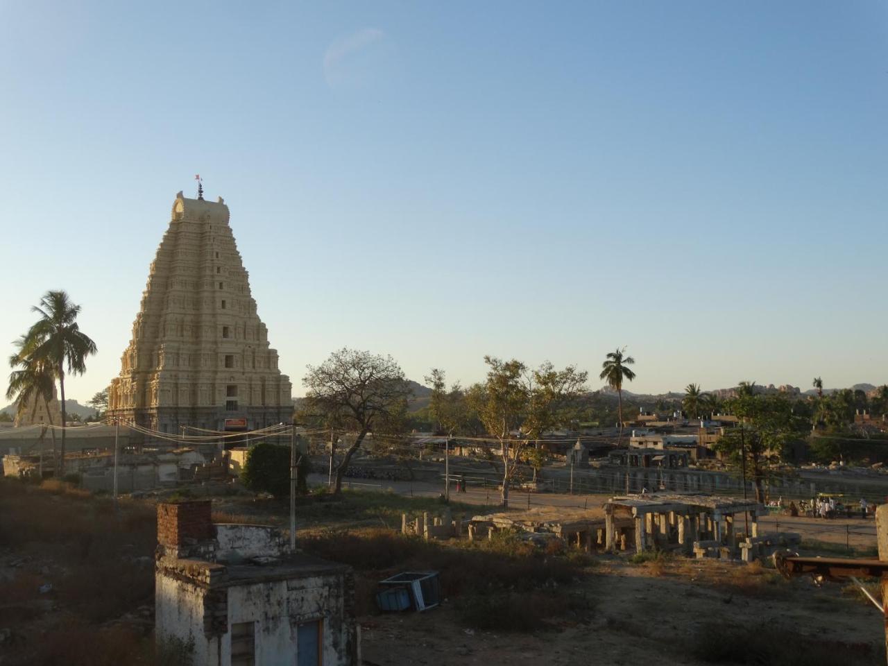 Padmaa Hampi Villa Exterior foto